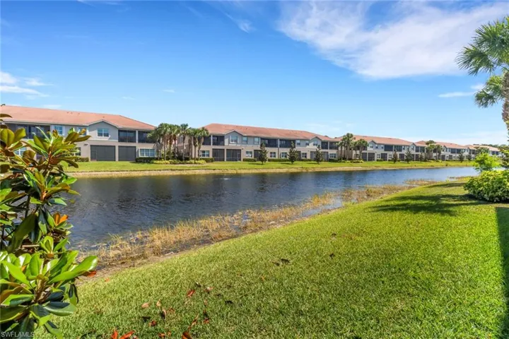 6549  Monterey  PT, Naples, FL 34105