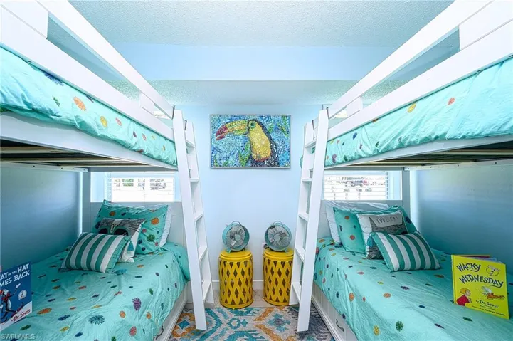 4 Bunk beds and 2 pull out trundle beds!