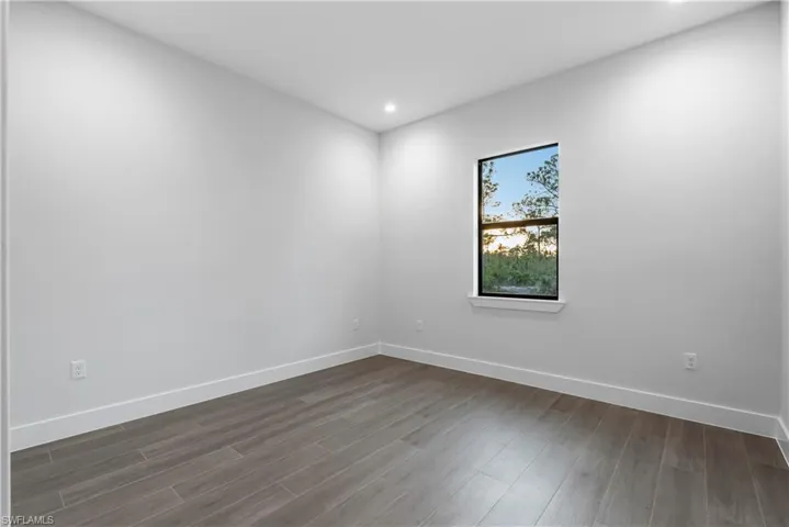 1631  Desoto N BLVD, Naples, FL 34120