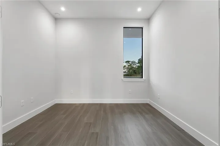1631  Desoto N BLVD, Naples, FL 34120