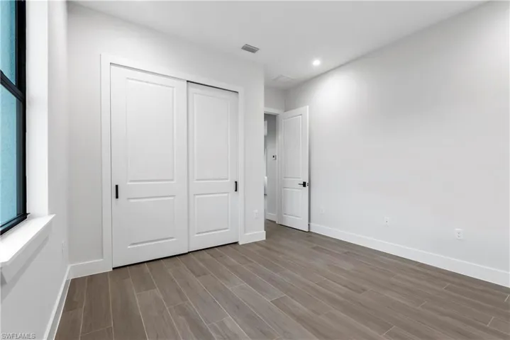 1631  Desoto N BLVD, Naples, FL 34120