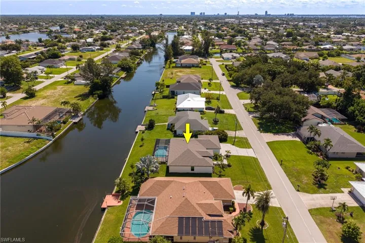 1807 Ne 2nd St, Cape Coral, Florida 33909