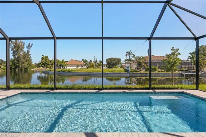 1807 Ne 2nd St, Cape Coral, Florida 33909