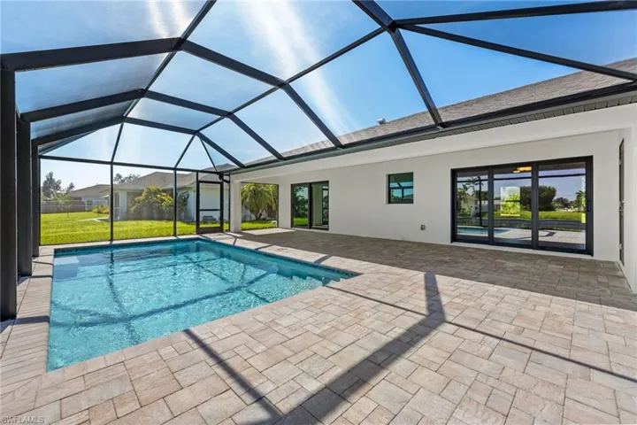 1807 Ne 2nd St, Cape Coral, Florida 33909