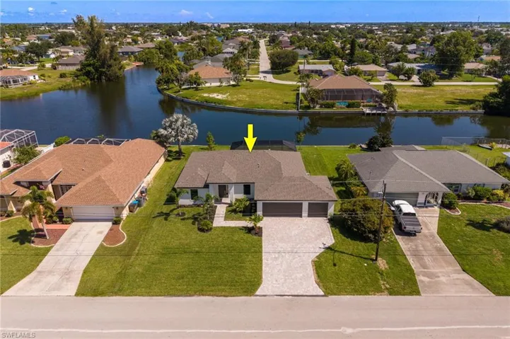 1807 Ne 2nd St, Cape Coral, Florida 33909