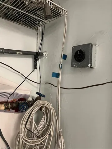 220 plug