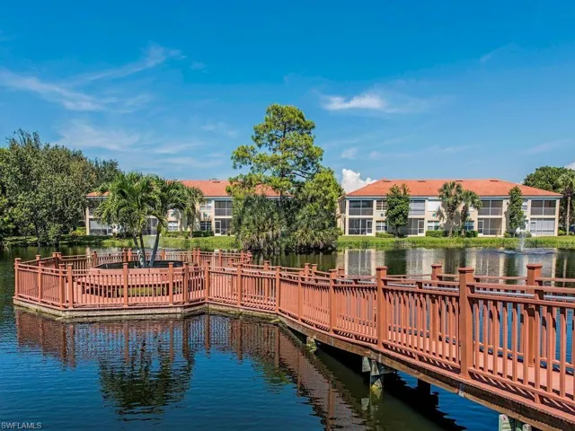 6922 Satinleaf Rd N 202, Naples, Florida 34109