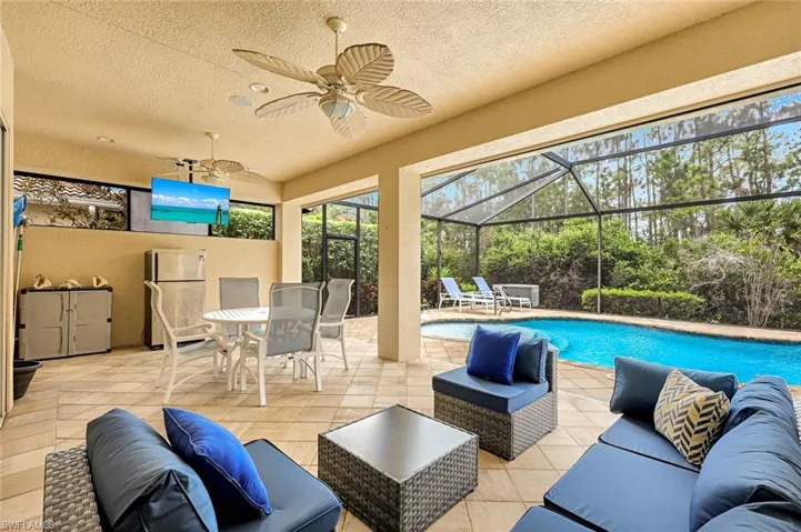 7655 Martino Cir, Naples, Florida 34112