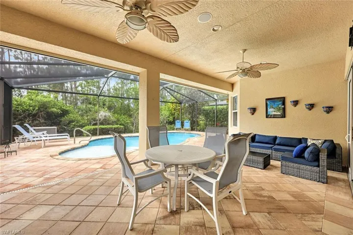 7655 Martino Cir, Naples, Florida 34112