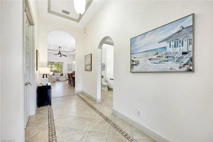 7655 Martino Cir, Naples, Florida 34112