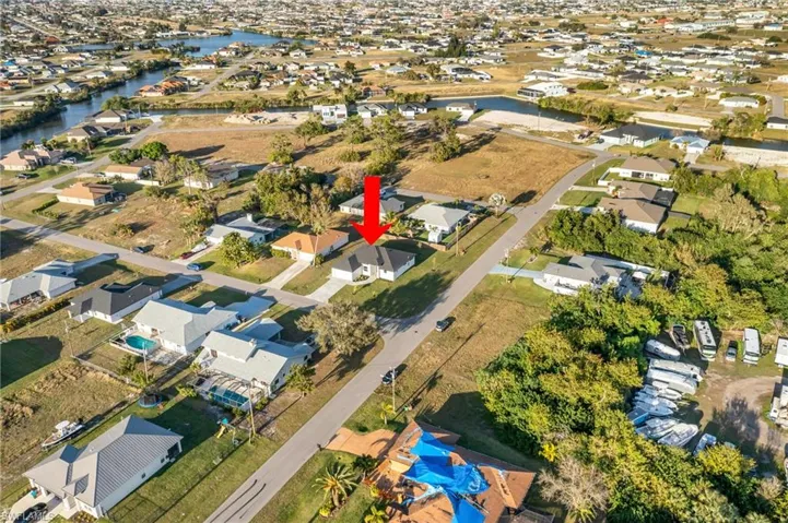 479 NE 4th AVE, CAPE CORAL FL 33909