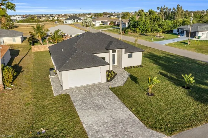 479 NE 4th AVE, CAPE CORAL FL 33909