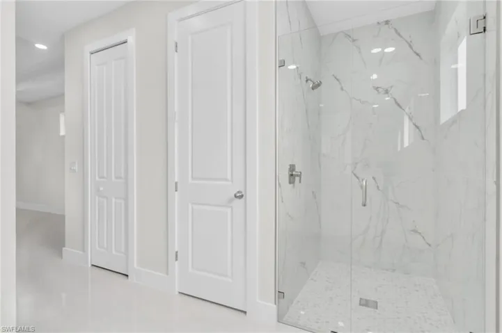 479 NE 4th AVE, CAPE CORAL FL 33909