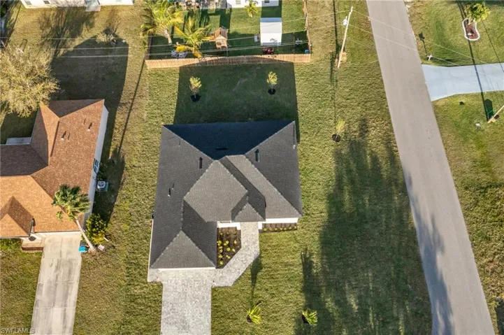 479 NE 4th AVE, CAPE CORAL FL 33909