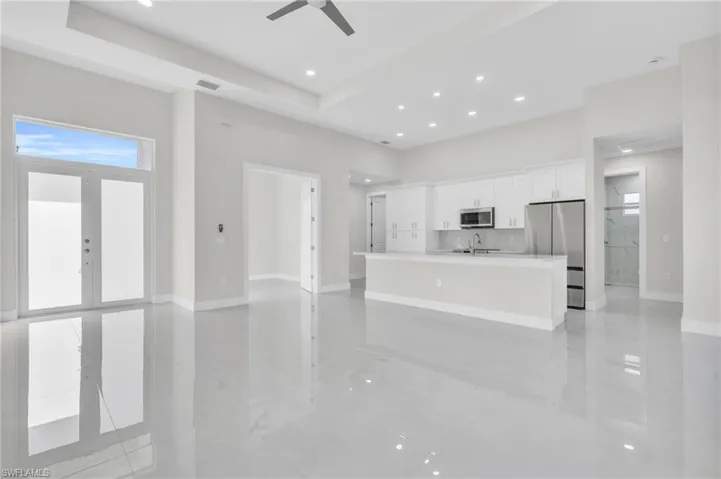 479 NE 4th AVE, CAPE CORAL FL 33909