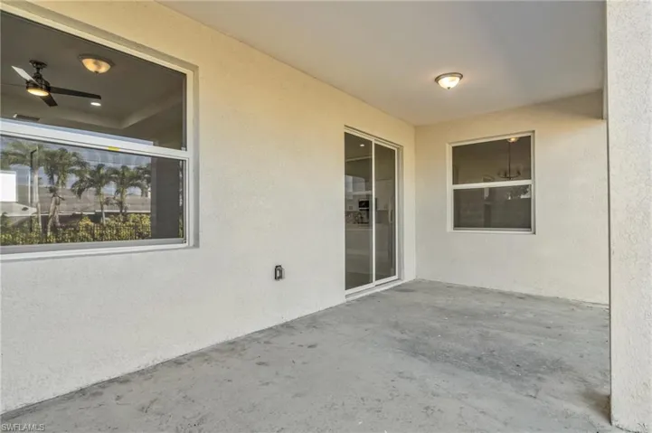 479 NE 4th AVE, CAPE CORAL FL 33909