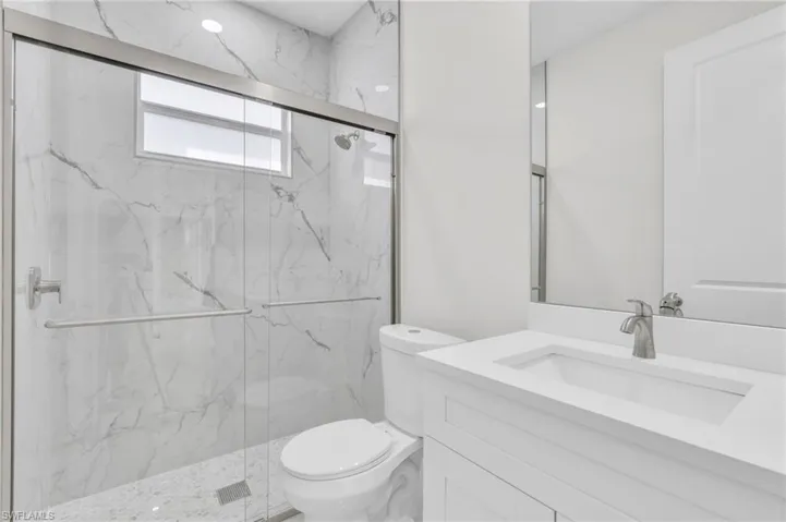 479 NE 4th AVE, CAPE CORAL FL 33909