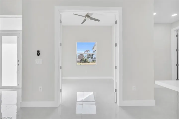 479 NE 4th AVE, CAPE CORAL FL 33909