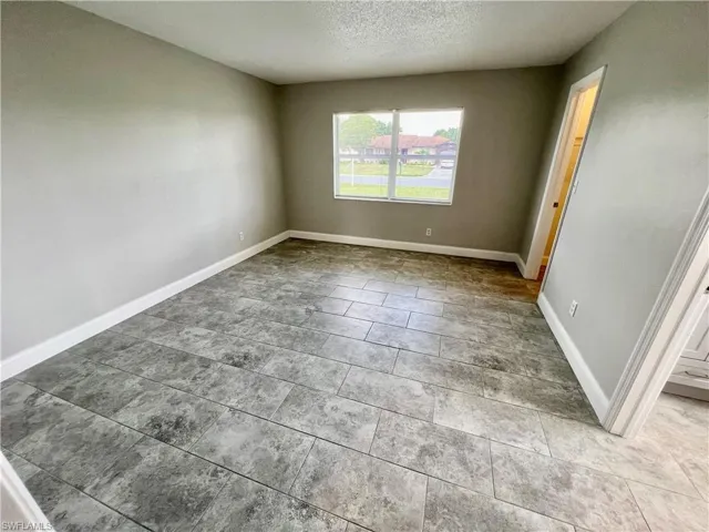 117 Contee Dr, Lehigh Acres Fl 33936