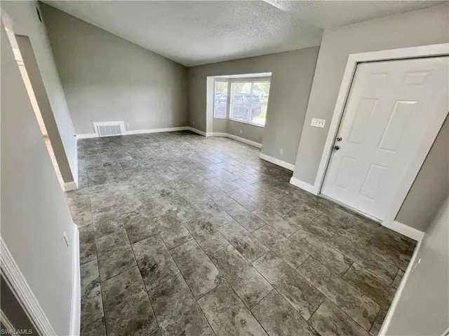 117 Contee Dr, Lehigh Acres Fl 33936