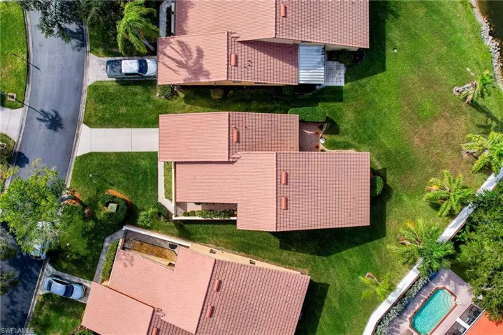 Birds eye view of property, stand alone Villa