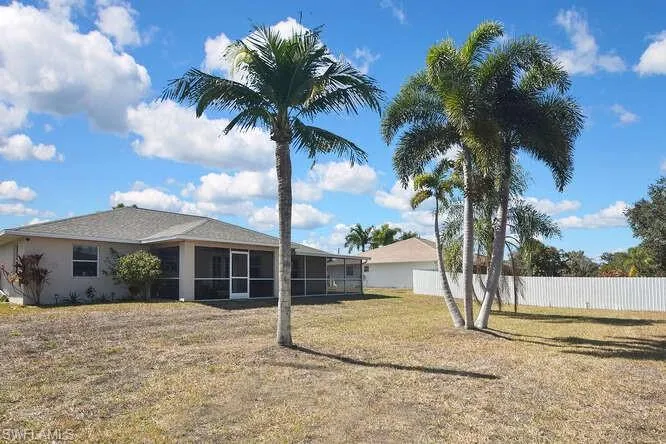 5122 Beecher St, Lehigh Acres, Florida 33971