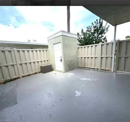 13121  Whitehaven  LN, Fort Myers, FL 33966