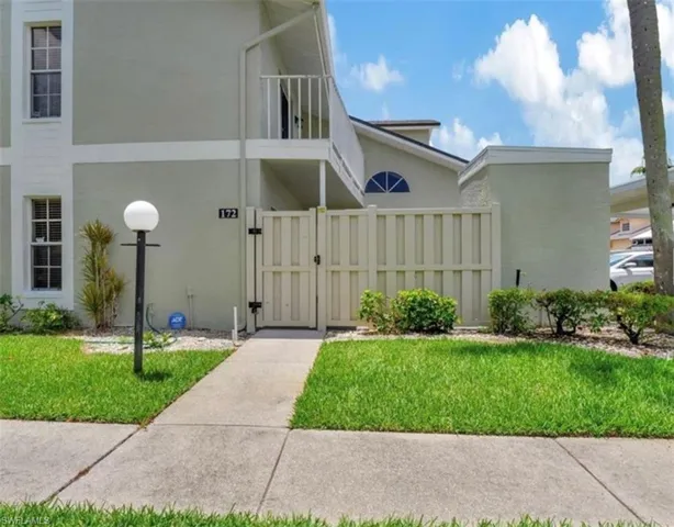 13121  Whitehaven  LN, Fort Myers, FL 33966