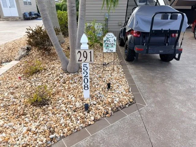 5208 Marsh Mallow Trl, Fort Myers, Florida 33905