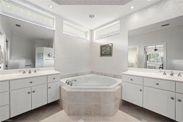 15561 Queensferry Dr, Fort Myers, Florida 33912
