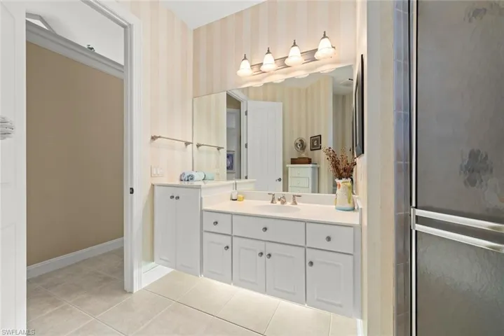 15561 Queensferry Dr, Fort Myers, Florida 33912