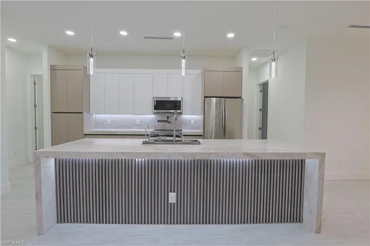 1408 Dixie Ave, Lehigh Acres, Florida 33972