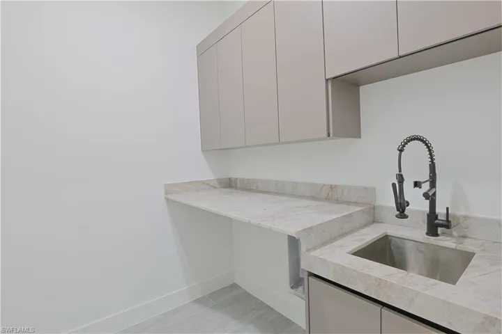 1408 Dixie Ave, Lehigh Acres, Florida 33972