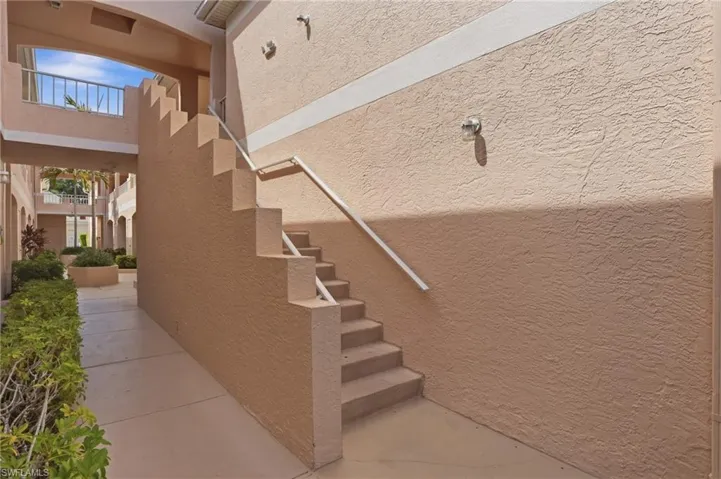 1018 Woodshire Ln A208, Naples, Florida 34105