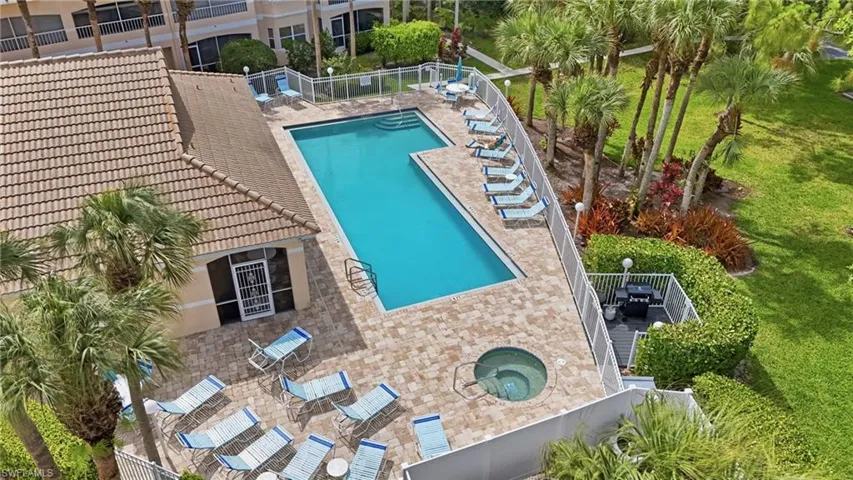 1018 Woodshire Ln A208, Naples, Florida 34105