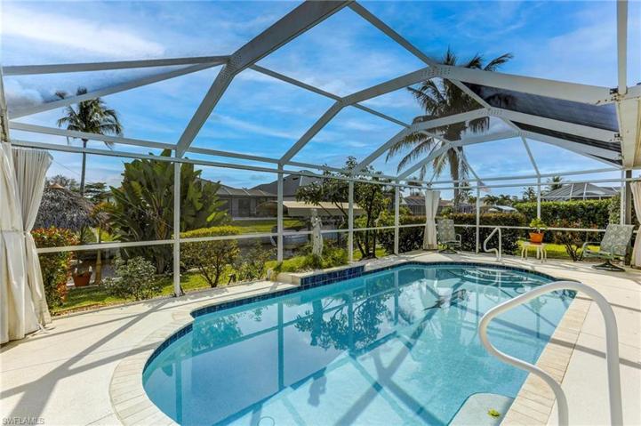 1939 SE 17th PL, CAPE CORAL FL 33990