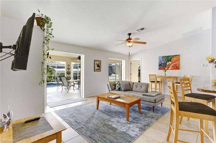 1939 SE 17th PL, CAPE CORAL FL 33990