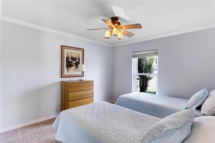 1939 SE 17th PL, CAPE CORAL FL 33990