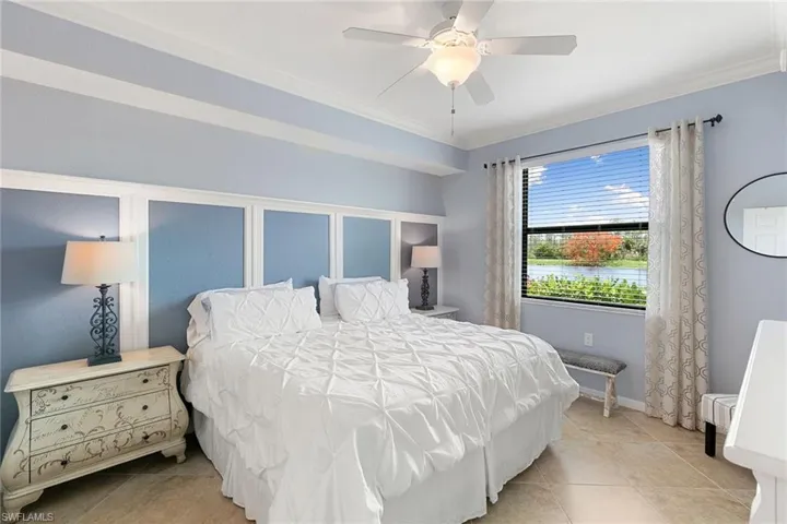 9735 Acqua Ct 615, Naples, Florida 34113