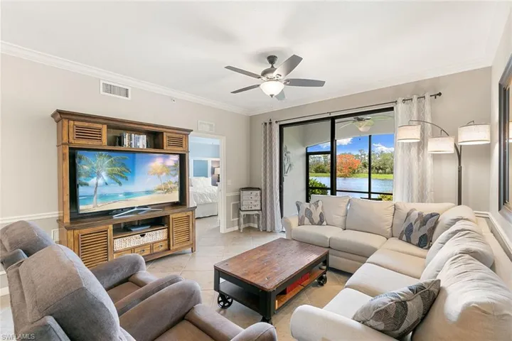 9735 Acqua Ct 615, Naples, Florida 34113