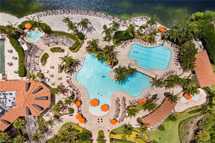 9735 Acqua Ct 615, Naples, Florida 34113