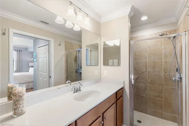 9735 Acqua Ct 615, Naples, Florida 34113