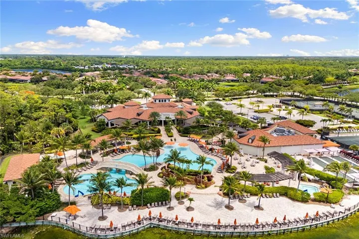 9735 Acqua Ct 615, Naples, Florida 34113