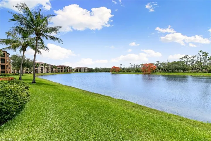 9735 Acqua Ct 615, Naples, Florida 34113