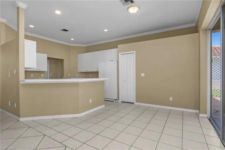 11082 Lakeland Cir, Fort Myers, Florida 33913