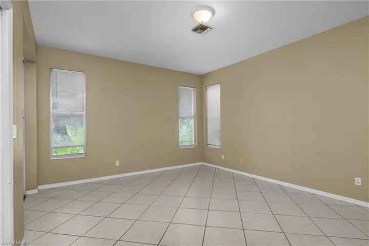 11082 Lakeland Cir, Fort Myers, Florida 33913