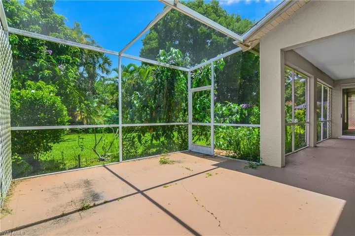 11082 Lakeland Cir, Fort Myers, Florida 33913