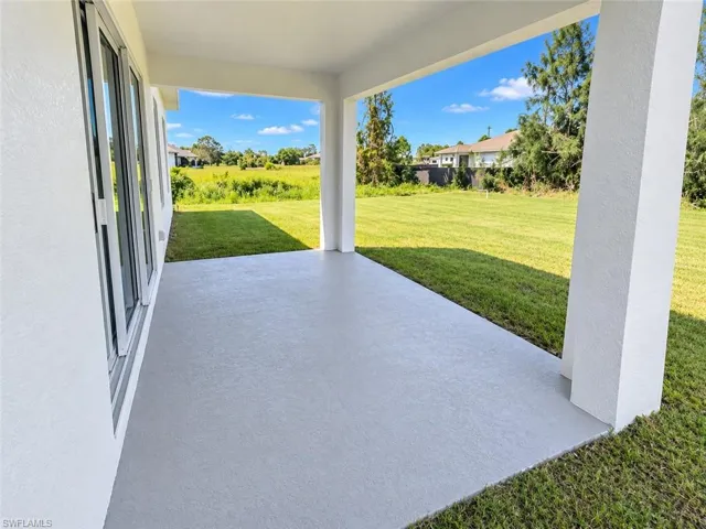 2712 46th St Sw, Lehigh Acres, Florida 33976