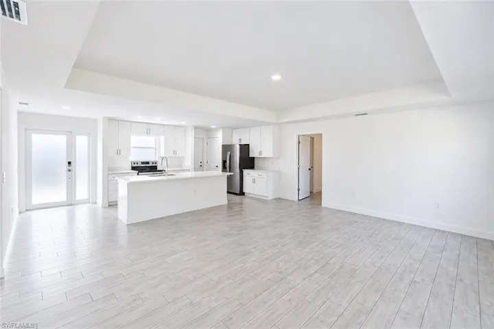2712 46th St Sw, Lehigh Acres, Florida 33976
