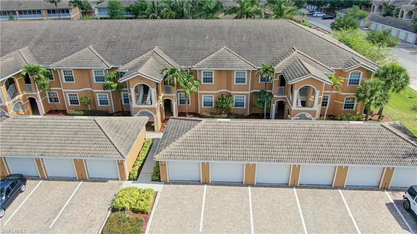 1076  Winding Pines  CIR, Cape Coral, FL 33909